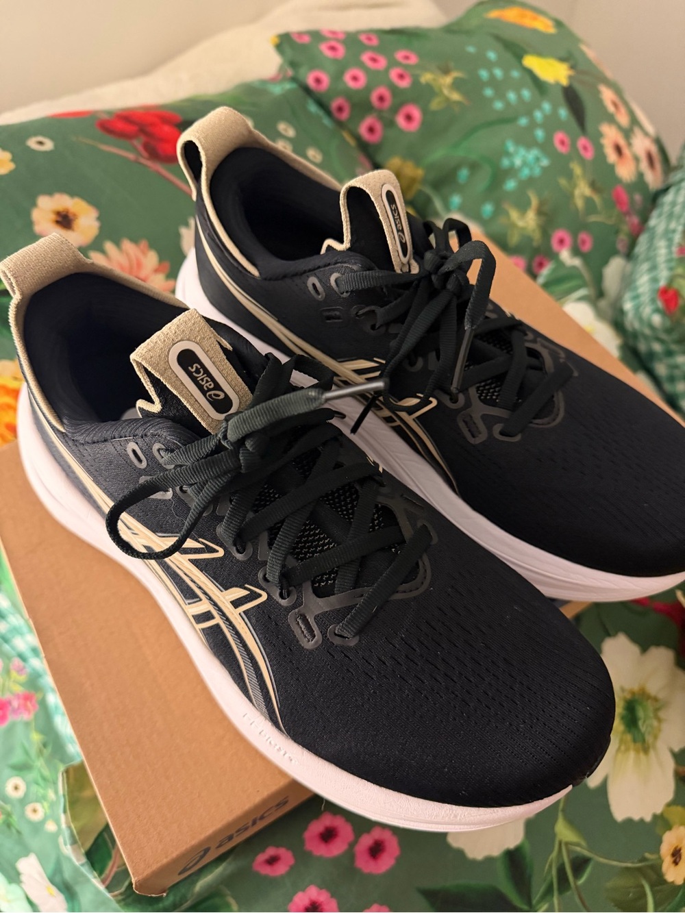 Asics Gel-Nimbus 28 Women's sneaker with  original box - Picture 2 of 7